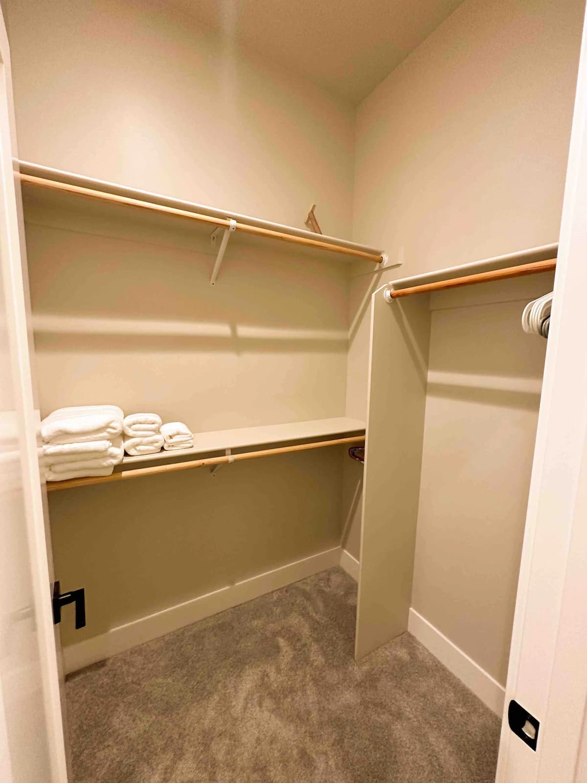 2021 Luxury Home, Private Baths, Silicon Valley - Photo 21