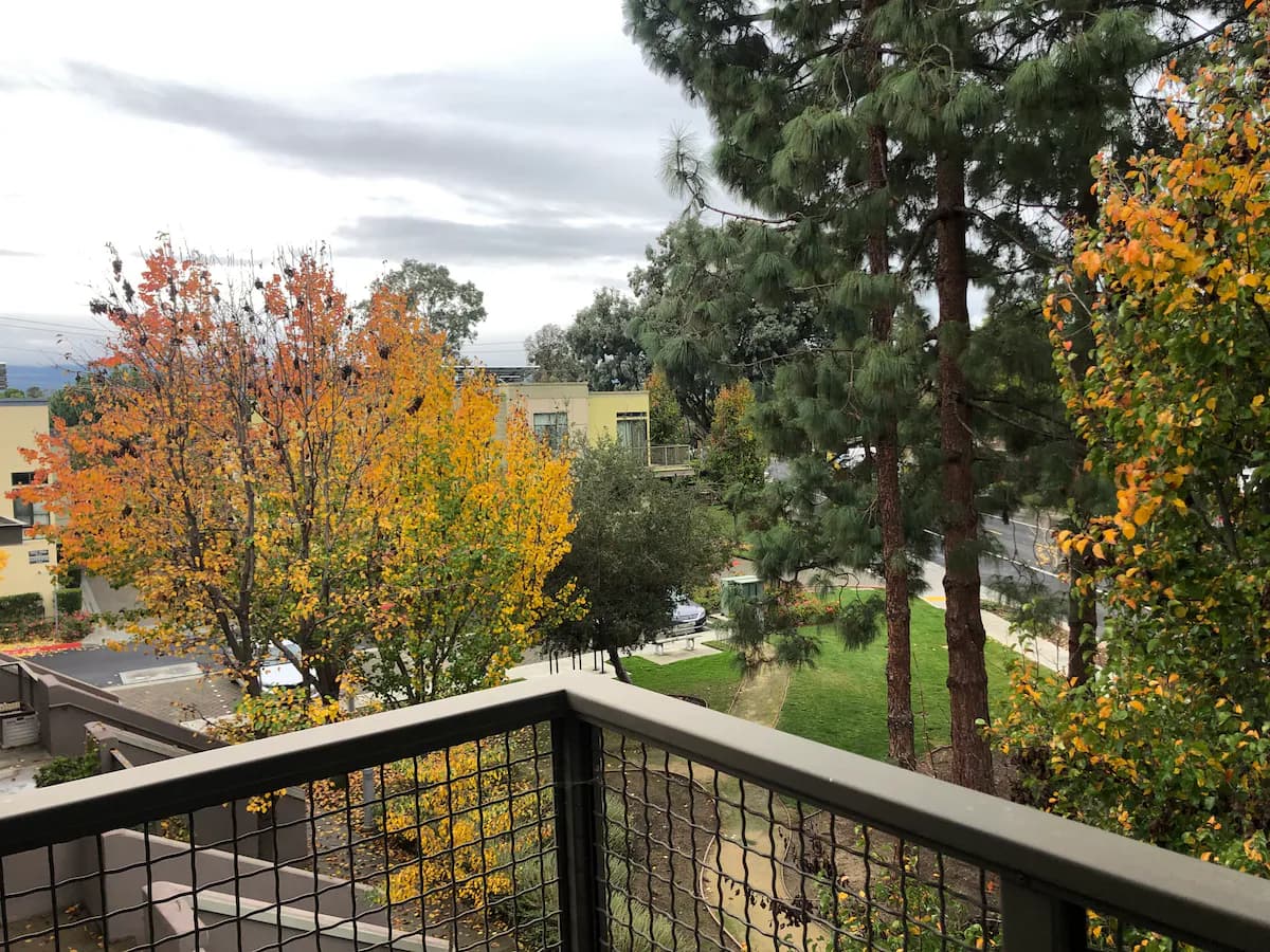 Home in Palo Alto · ★4.98 · 3 bedrooms · 3 beds · 3.5 baths - Image 13
