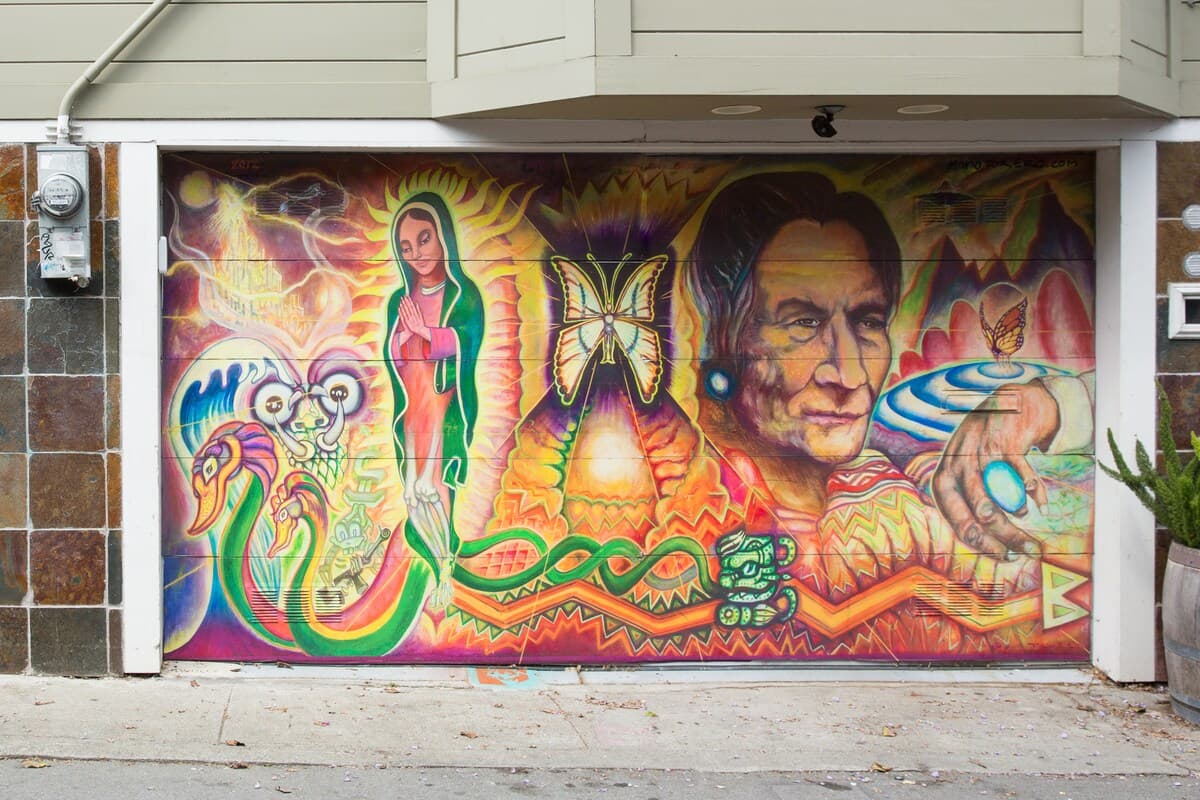 Balmy Alley Mural Home w/ Courtyard & Deck - Photo 41