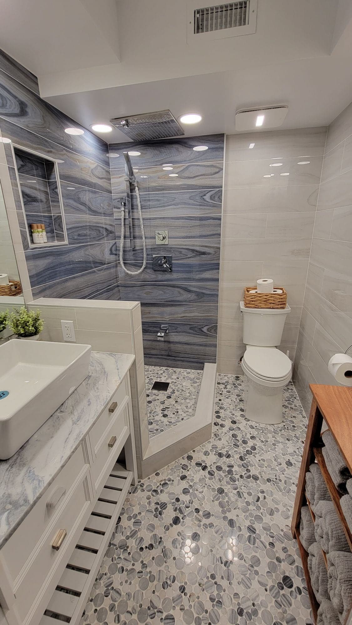 Condo in Honolulu · ★4.93 · 1 bedroom · 1 bed · 1 private bath - Photo 4