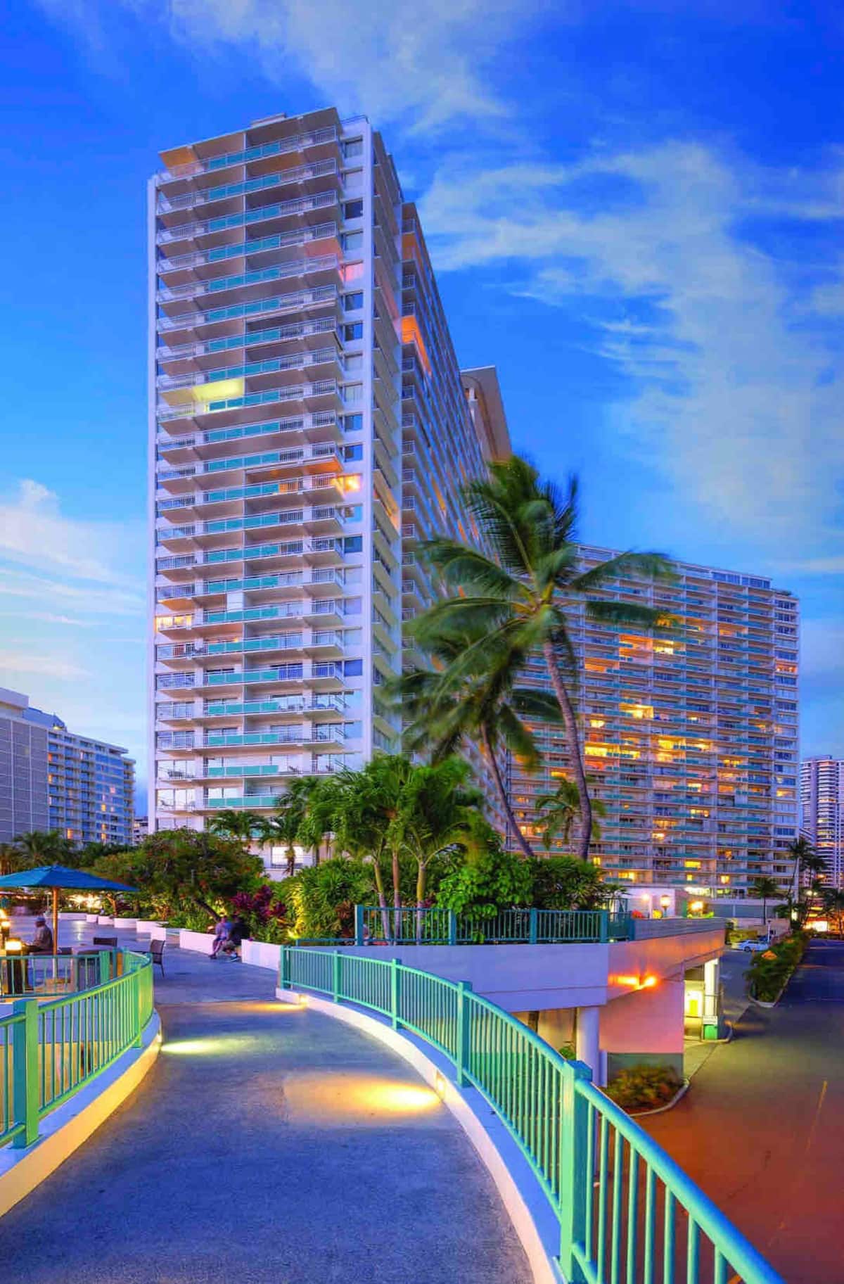 Studio Suite at Picturesque Waikiki Resort - Image 14