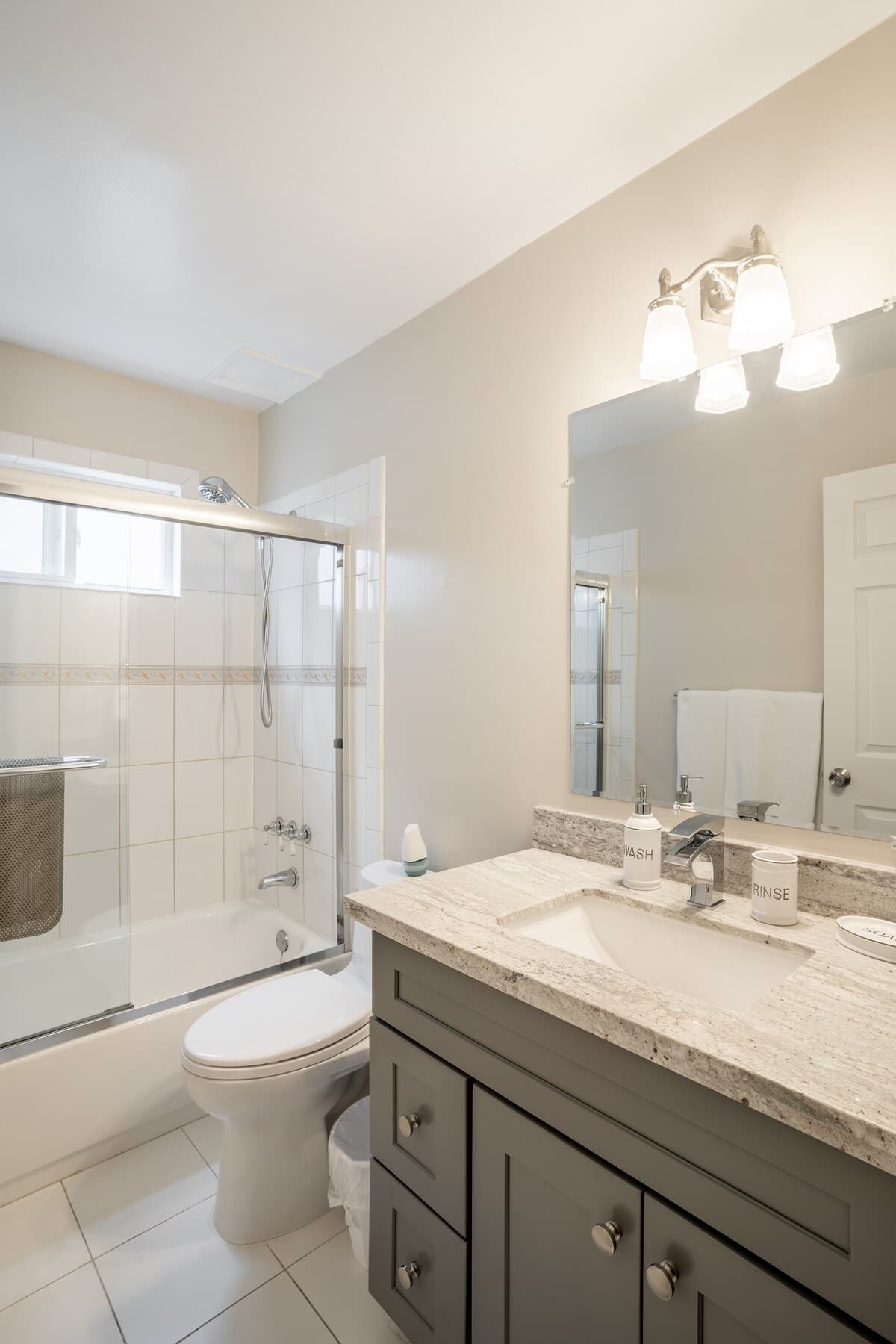 Renovated 2 BR Apt Near Mountain View Downtown - Image 50