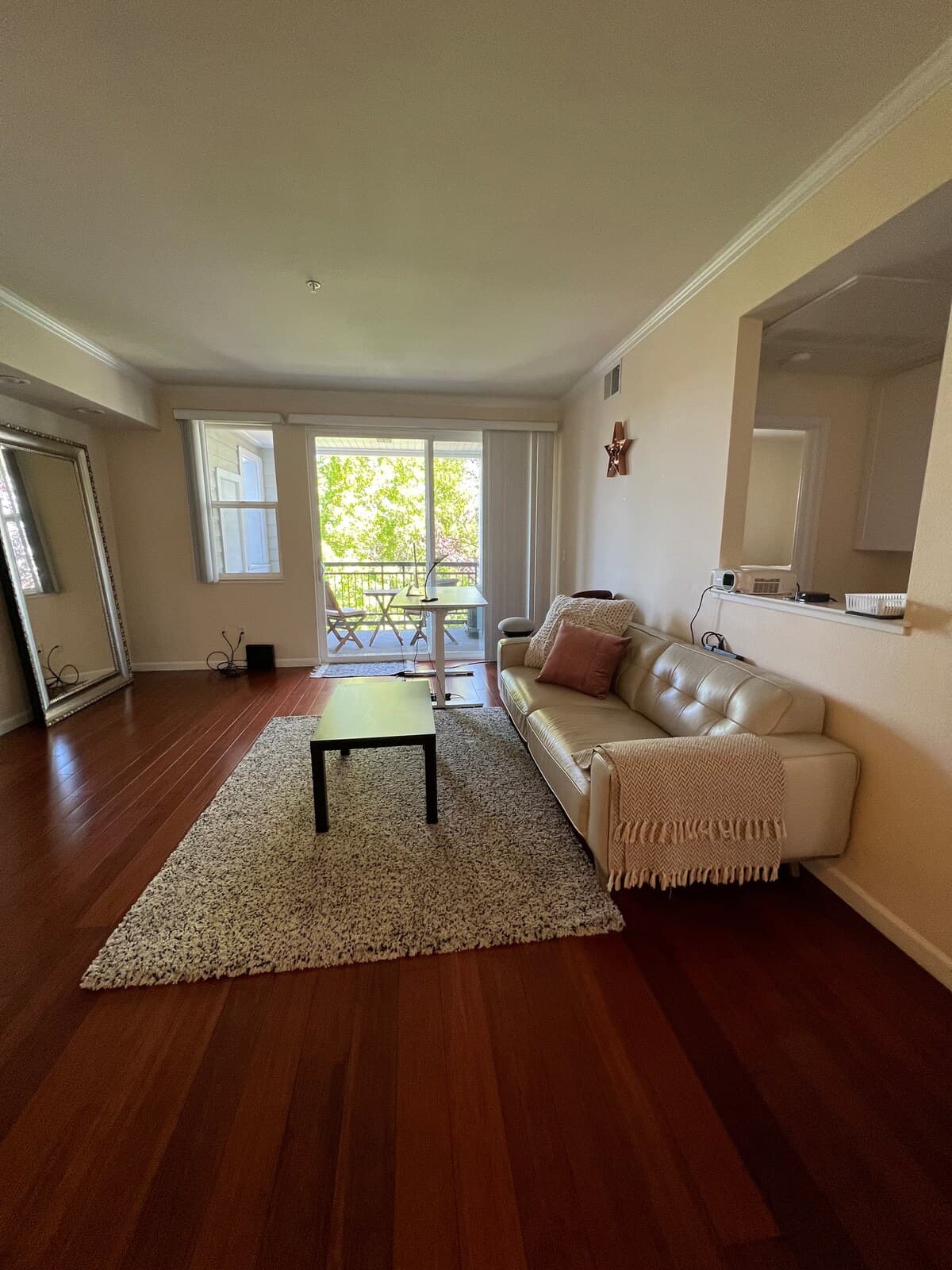 Condo in East Palo Alto · ★4.89 · 1 bedroom · 1 bed · 1 bath - Image 8