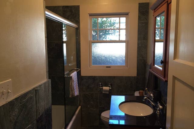 Garden Cottage in Silicon Valley Oasis - Photo 7