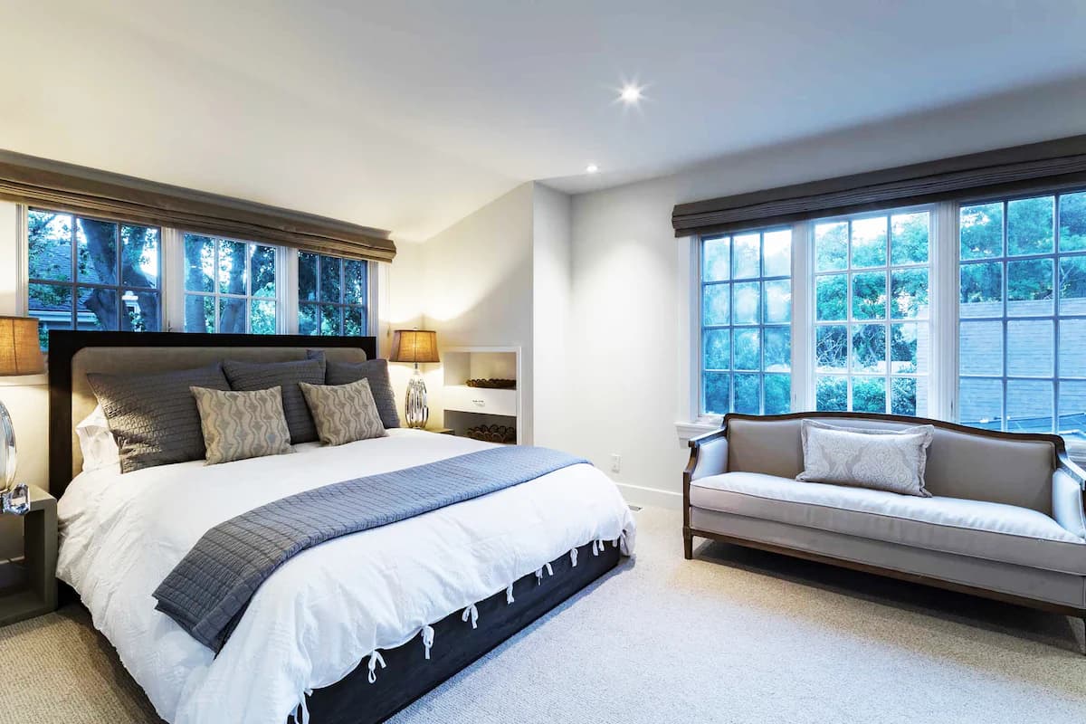 Home in Palo Alto · ★5.0 · 4 bedrooms · 4 beds · 3 baths - Image 8