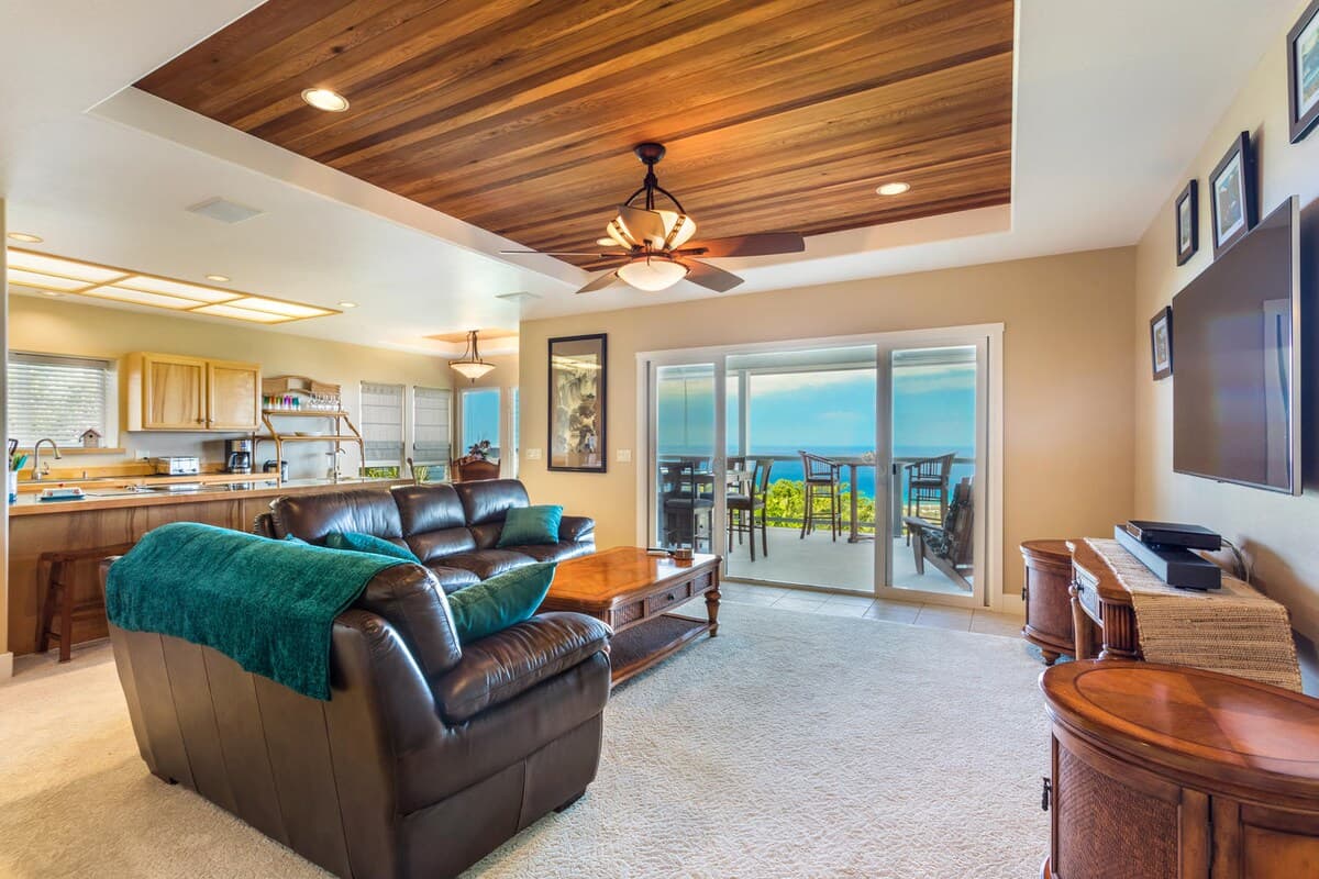 Home in Kailua-Kona · ★4.96 · 3 bedrooms · 3 beds · 3 baths - Image 9