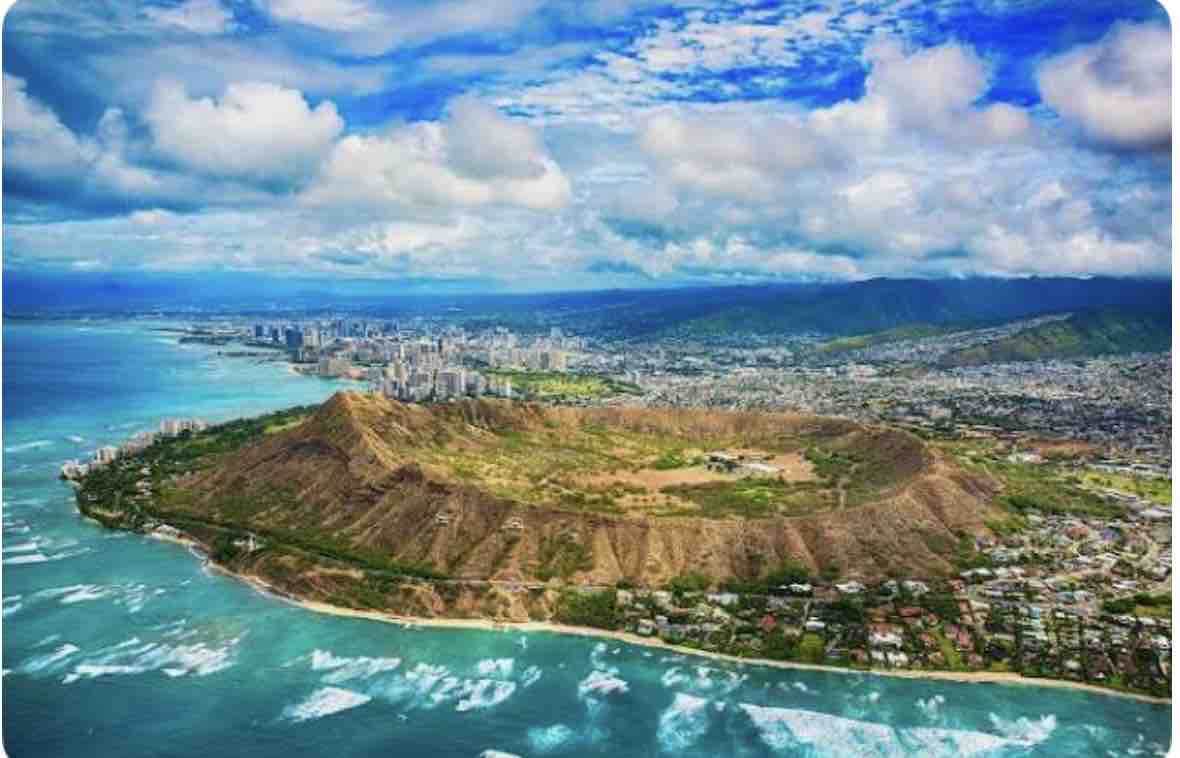 Condo in Honolulu · ★4.58 · 2 bedrooms · 3 beds · 2 baths - Image 25