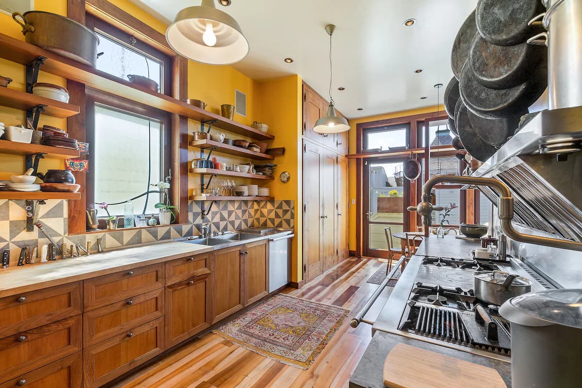 Chef's Kitchen Victorian, 1896 Flat with Terrace - Photo 7