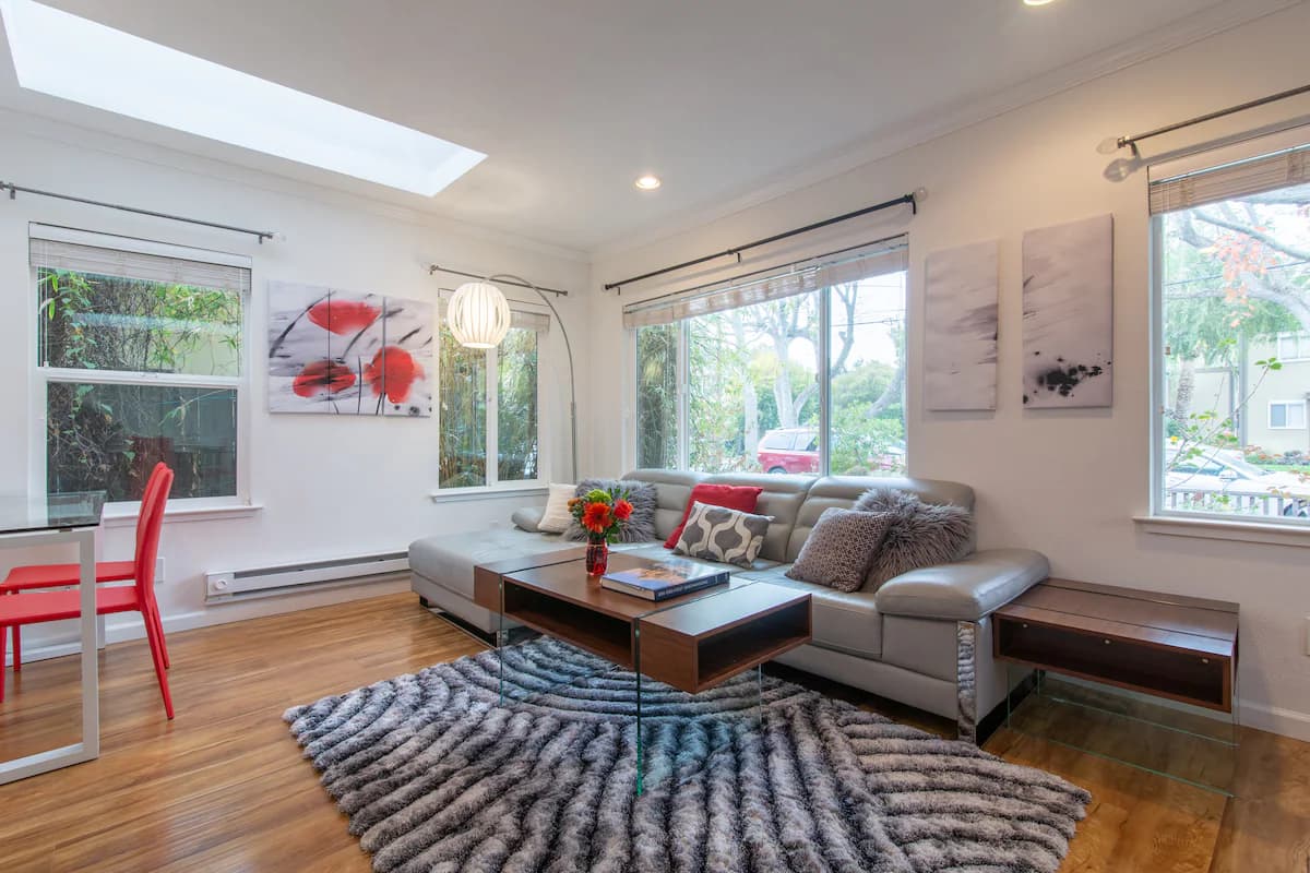 Condo in Palo Alto · ★4.81 · 3 bedrooms · 4 beds · 2 baths - Image 7