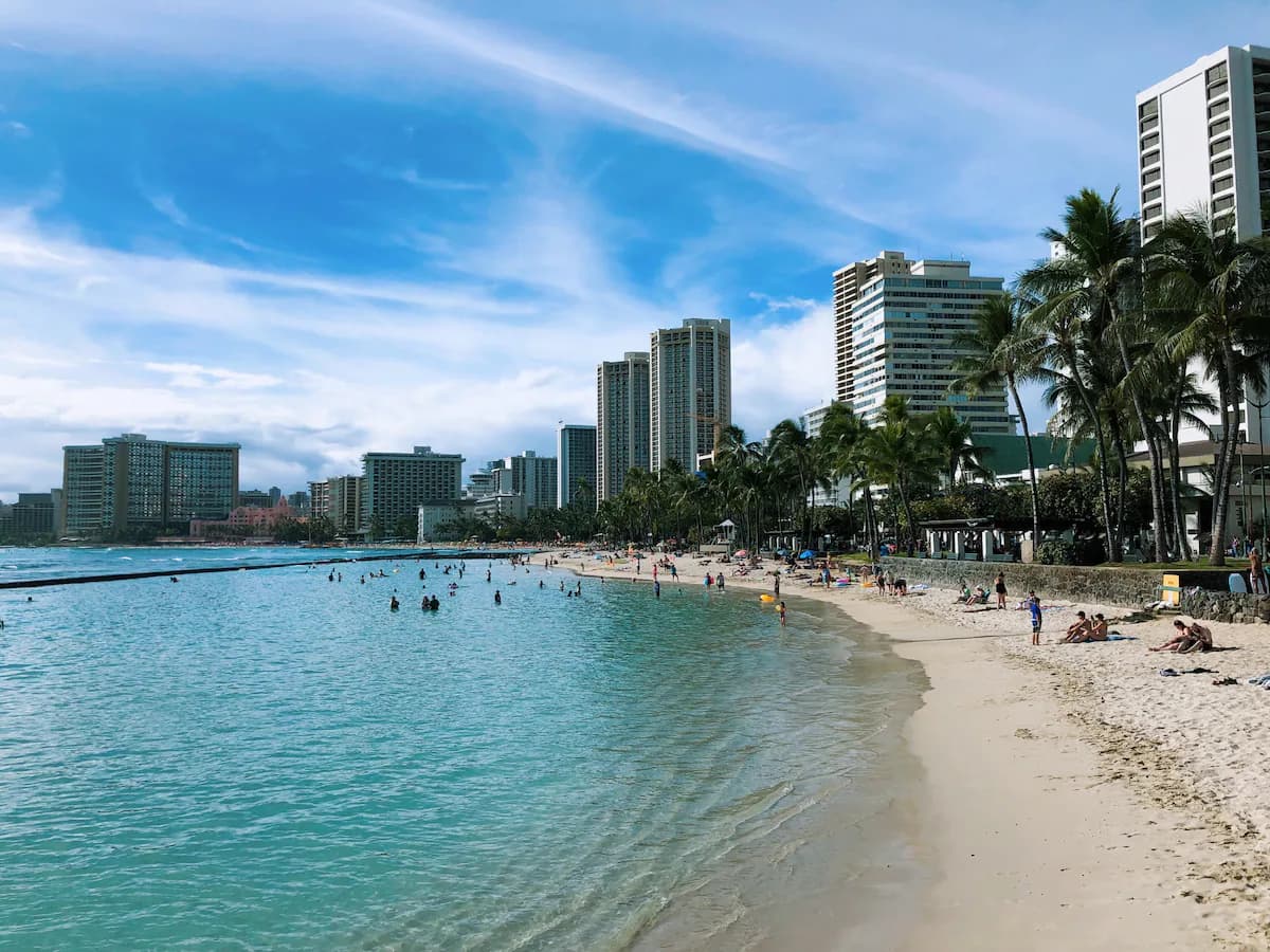 Condo in Honolulu · ★4.86 · Studio · 1 bed · 1 bath - Image 21