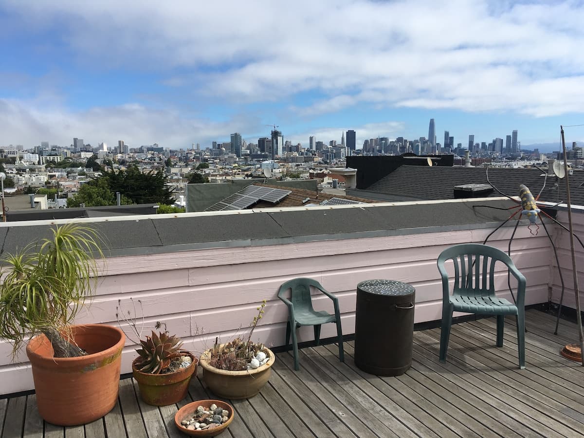 1870 Victorian Cottage with Rooftop City Views - Photo 2