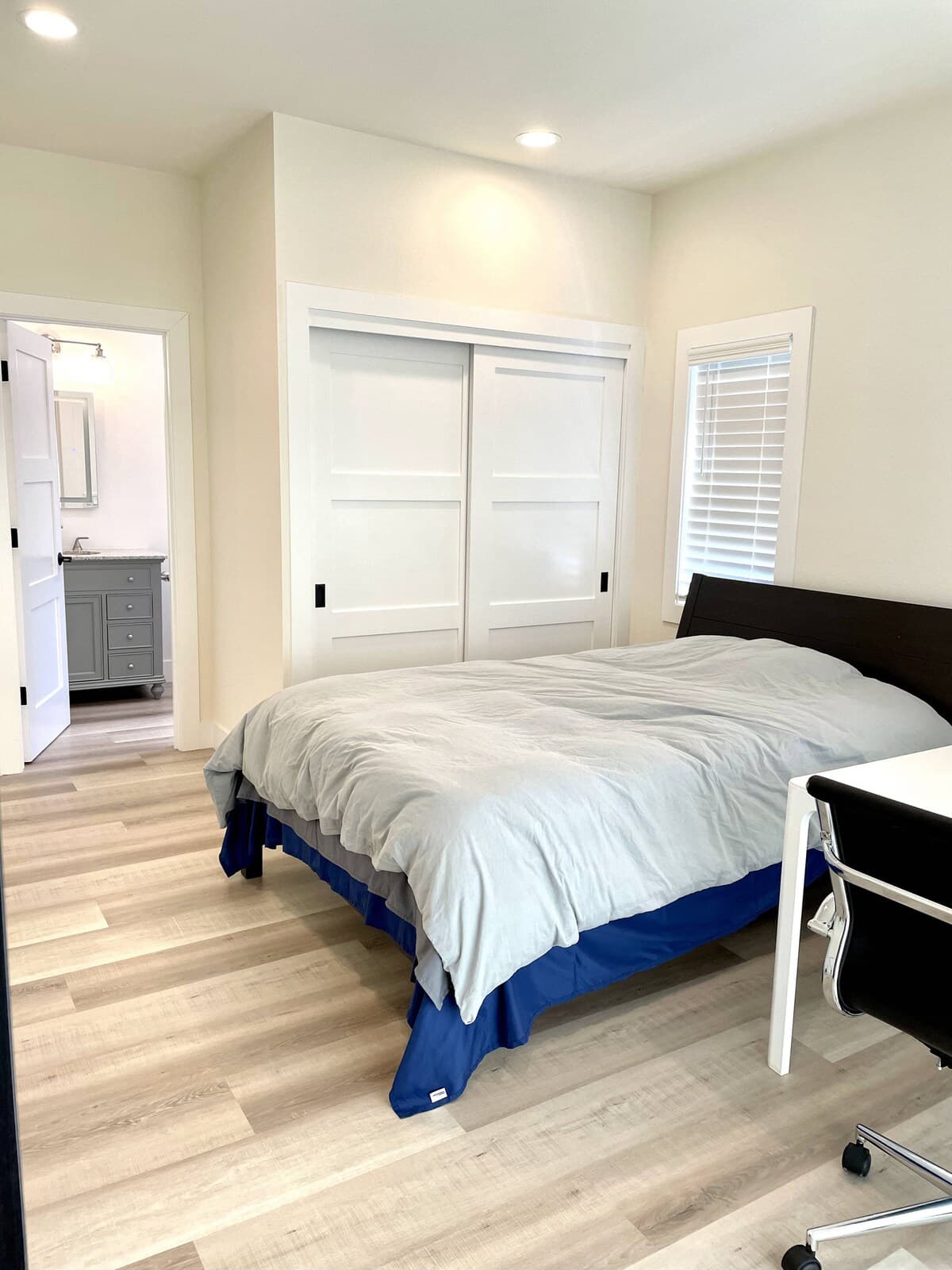 Private Entrance & Bath, Steps to Caltrain - Photo 9