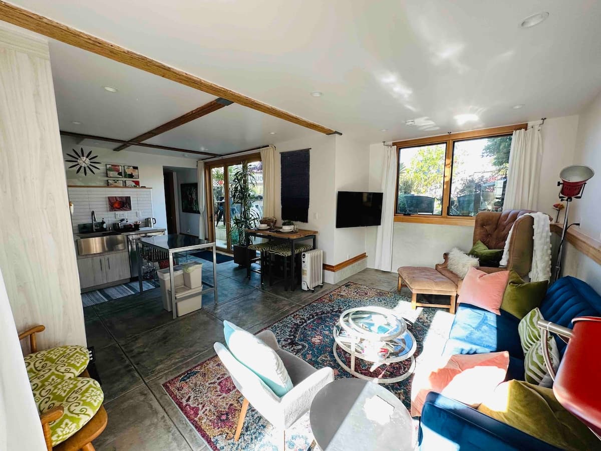 Sunny Garden Apartment Near SFO with Courtyard - Photo 5