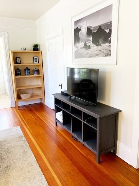 Freshly Updated Palo Alto Home with Veranda - Photo 6