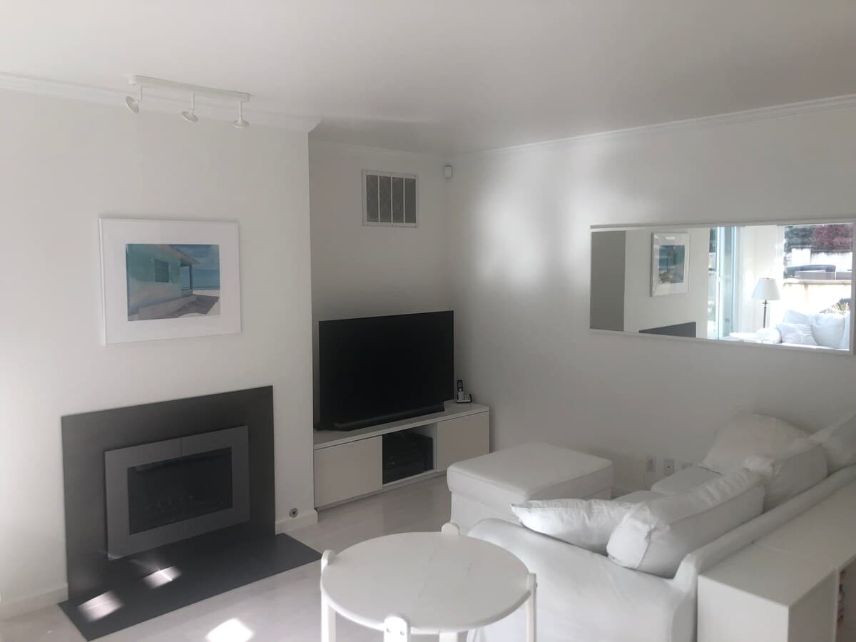 Sunny Bay-View Home with 3 Fireplaces & Garden - Photo 6