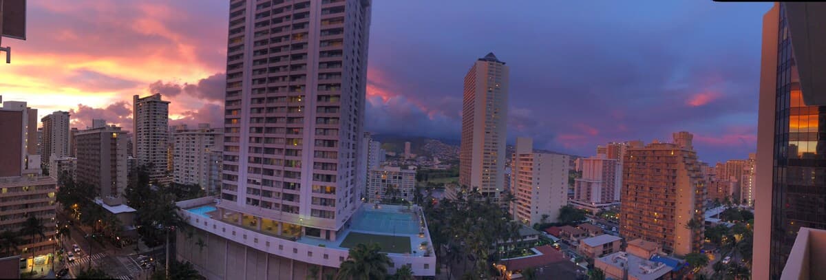 Condo in Honolulu · ★4.79 · Studio · 1 bed · 1 shared bath - Image 32