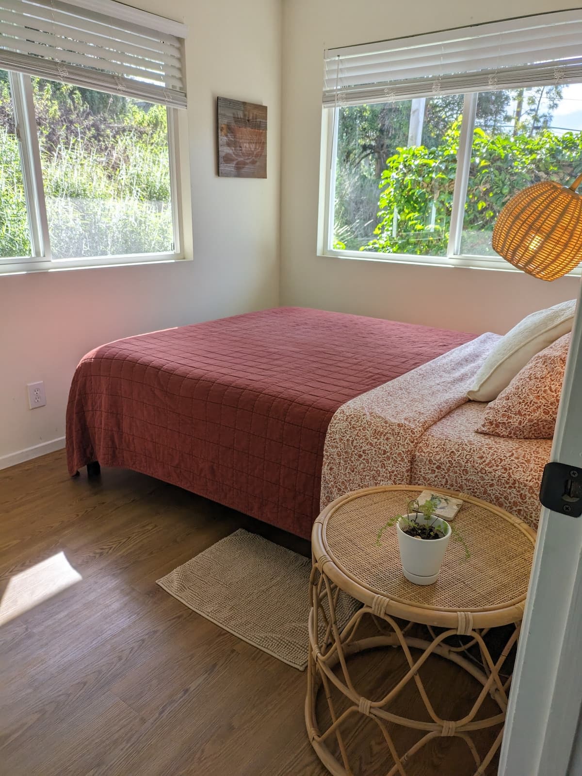 Guesthouse in Kailua-Kona · ★4.99 · 2 bedrooms · 2 beds · 1 bath - Photo 2