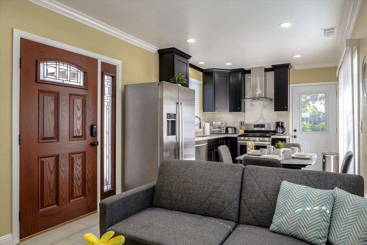 New 2019 Guesthouse, Heart of Silicon Valley - Photo 5