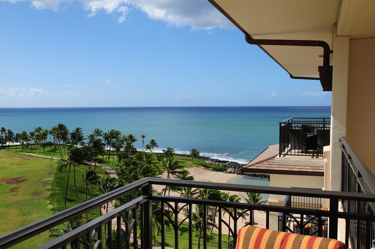 Condo in Kapolei · ★4.92 · 2 bedrooms · 5 beds · 2 private baths - Photo 4