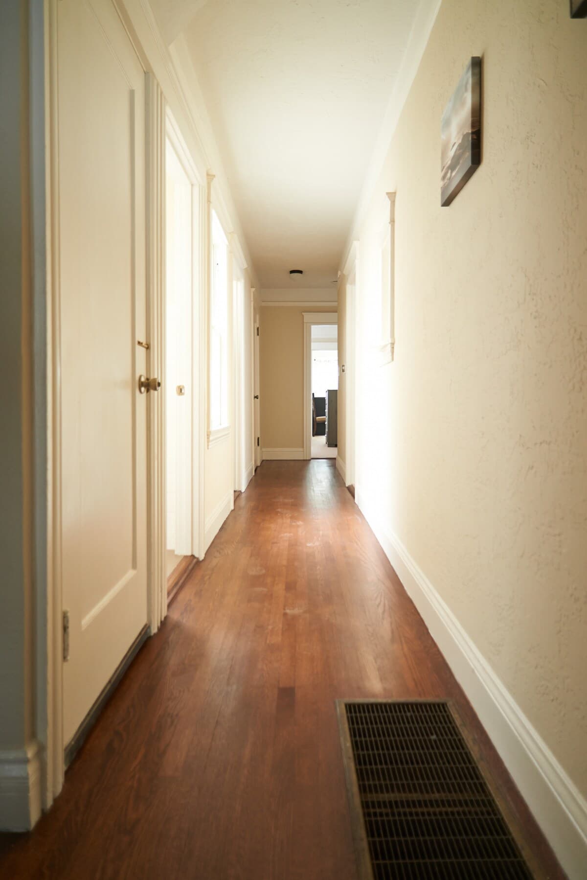 Camera-Free Sunset Flat with Private Entry - Photo 4