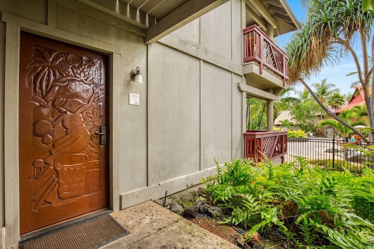 Condo in Kailua-Kona · ★4.81 · 2 bedrooms · 2 beds · 2 baths - Photo 4