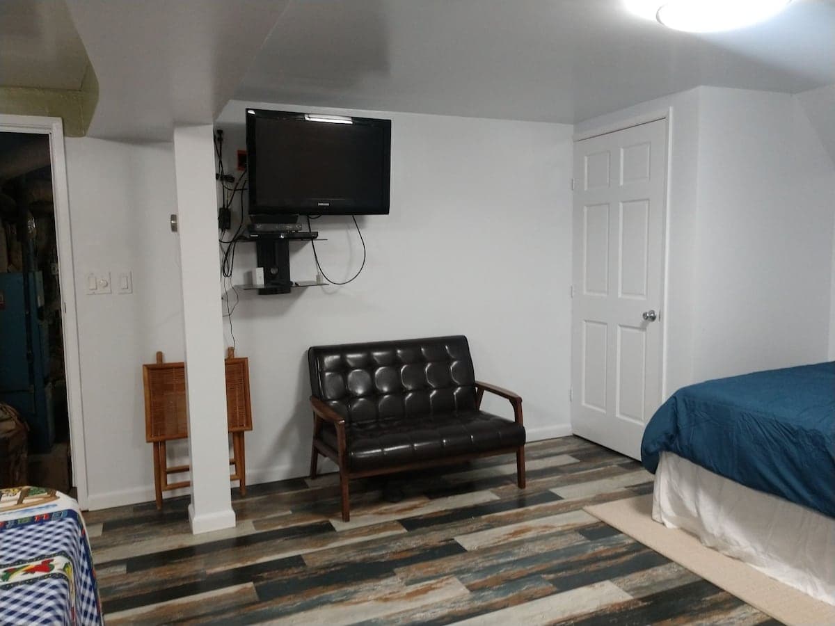 Sunnyside Bayview Heights Suite - Photo 1