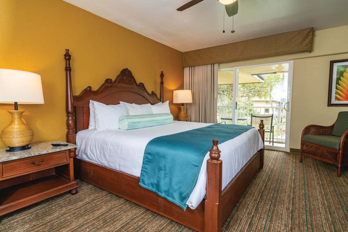 Condo in Kapaa · ★4.52 · 2 bedrooms · 4 beds · 2 baths - Photo 3