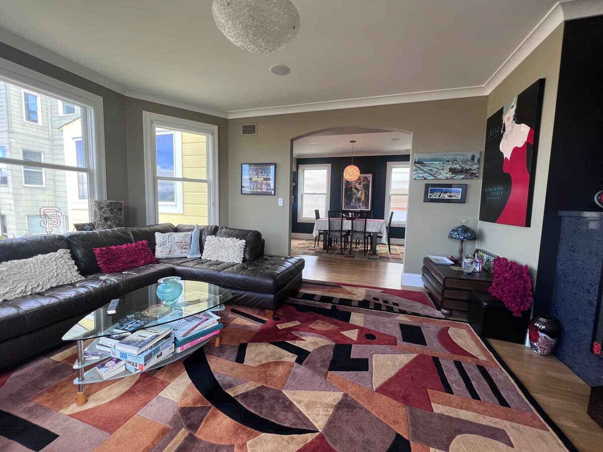Private 2BR with 1000ft² Rooftop & 360 Views - Photo 5