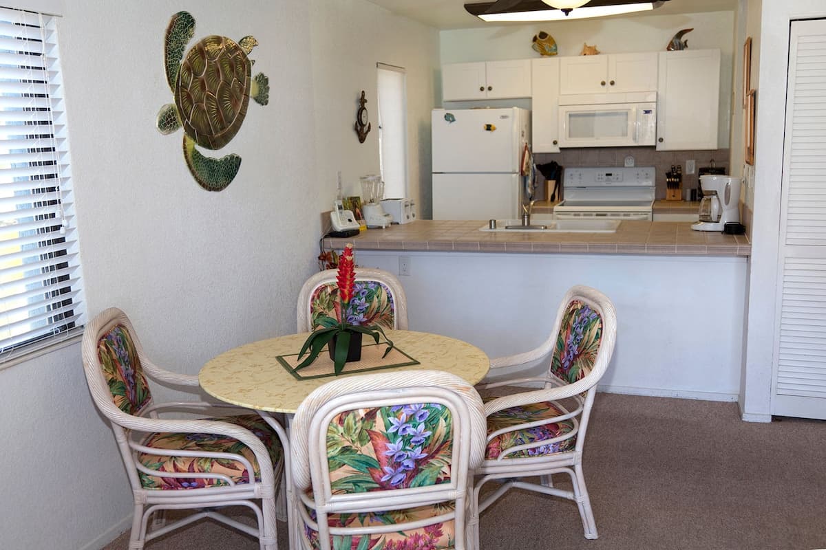 Condo in Kailua-Kona · ★4.67 · 1 bedroom · 1 bed · 1 bath - Photo 2