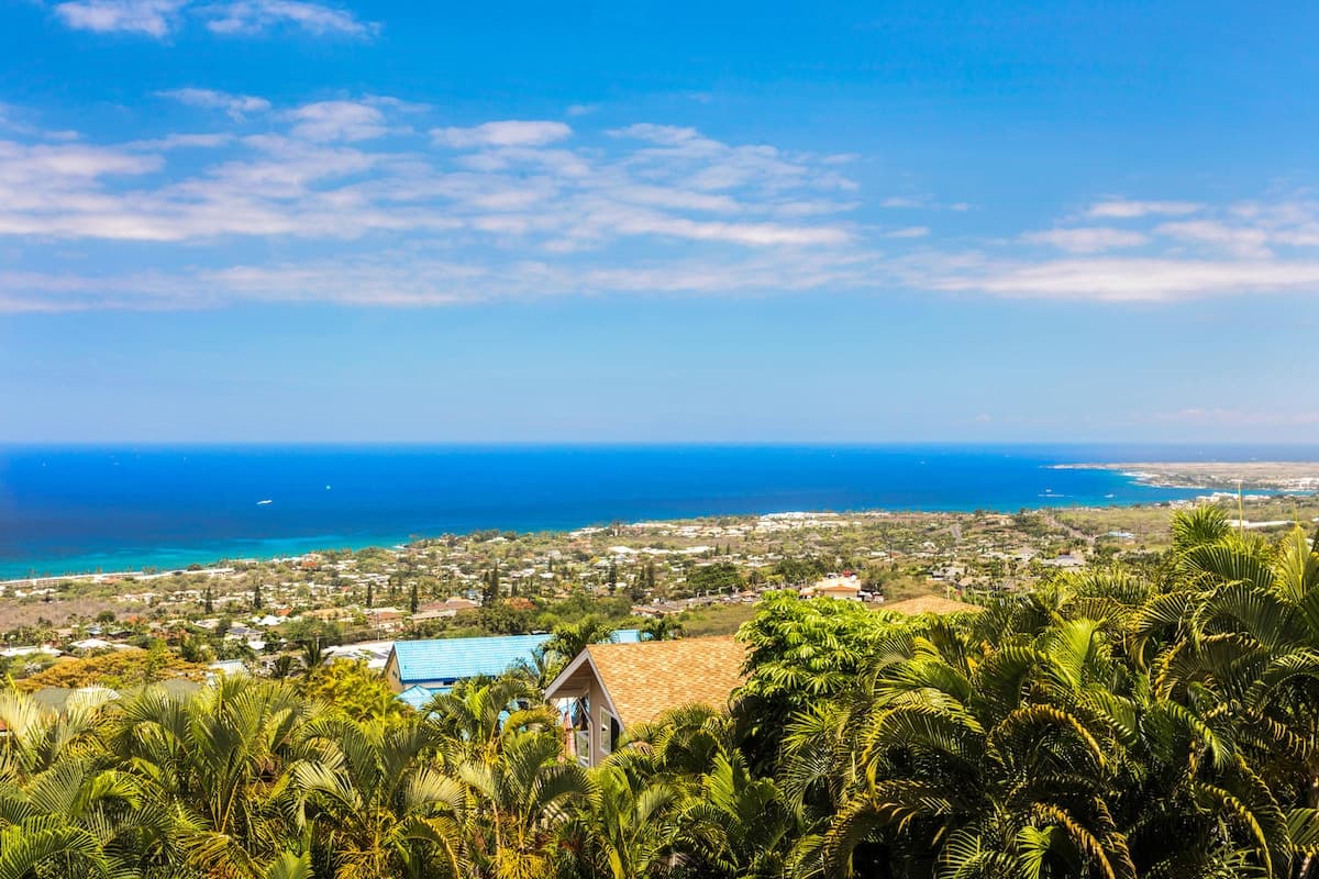 Home in Kailua-Kona · ★4.96 · 3 bedrooms · 3 beds · 3 baths - Photo 5