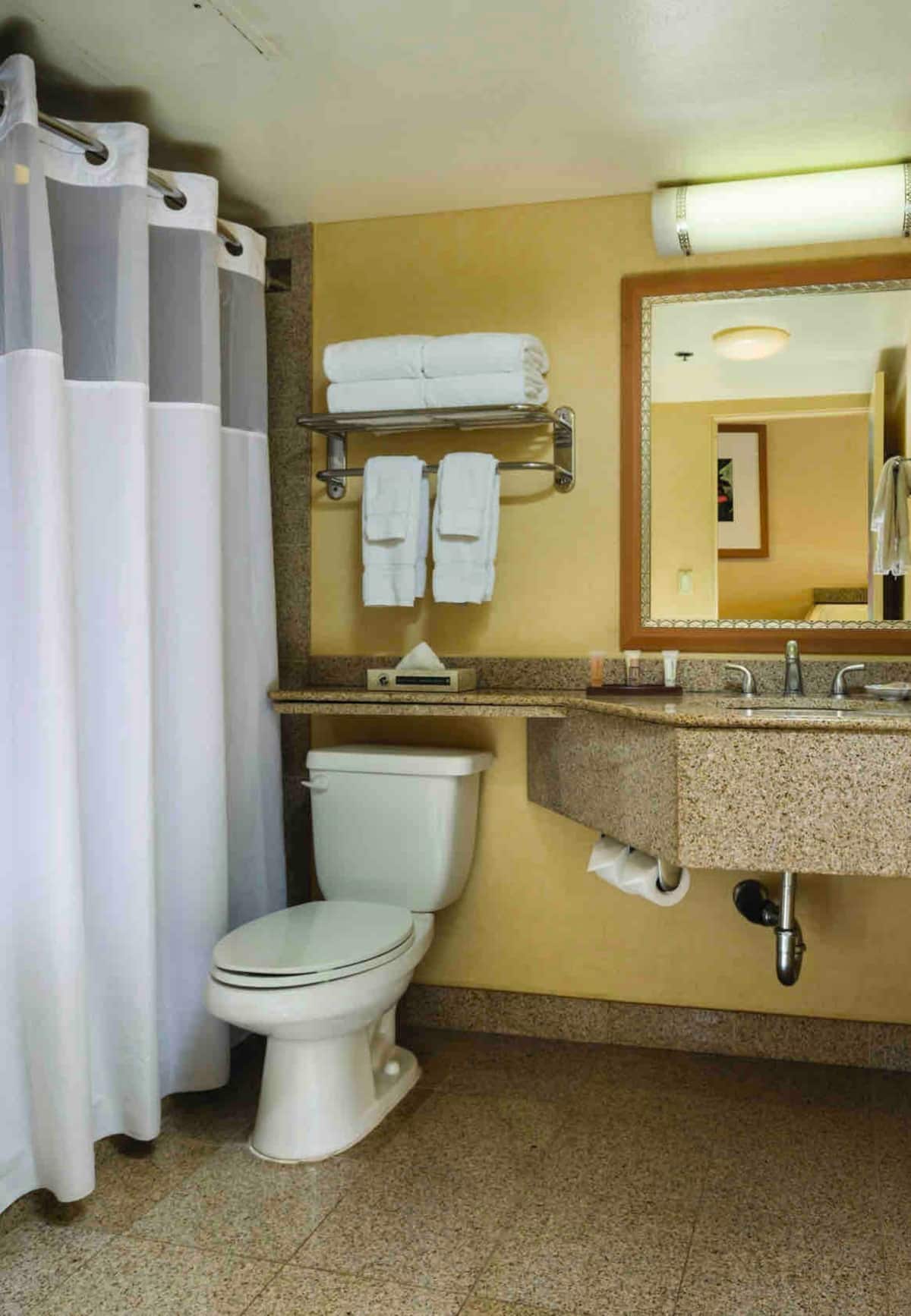 Studio Suite at Picturesque Waikiki Resort - Photo 4