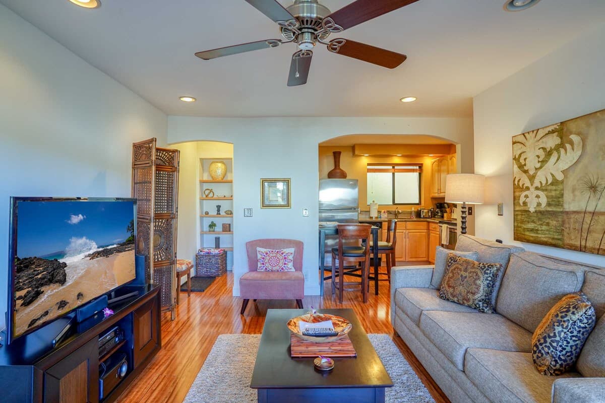 Condo in Wailuku · ★4.75 · 1 bedroom · 1 bed · 1 bath - Photo 3