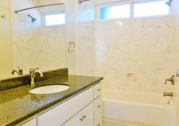 * 2BR REMODEL w/ Vaulted Ceilings * - Photo 5