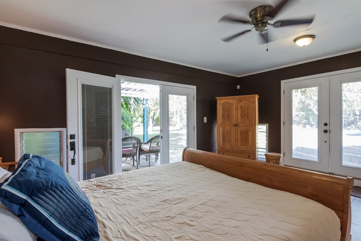 Home in Kailua · ★4.97 · 4 bedrooms · 4 beds · 3 baths - Photo 4