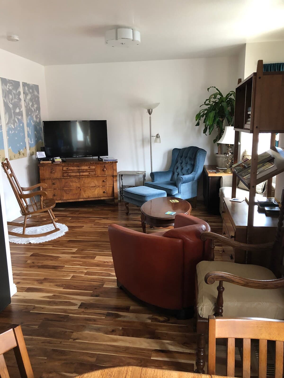 Beach & Park Retreat with Free Garage - Photo 2
