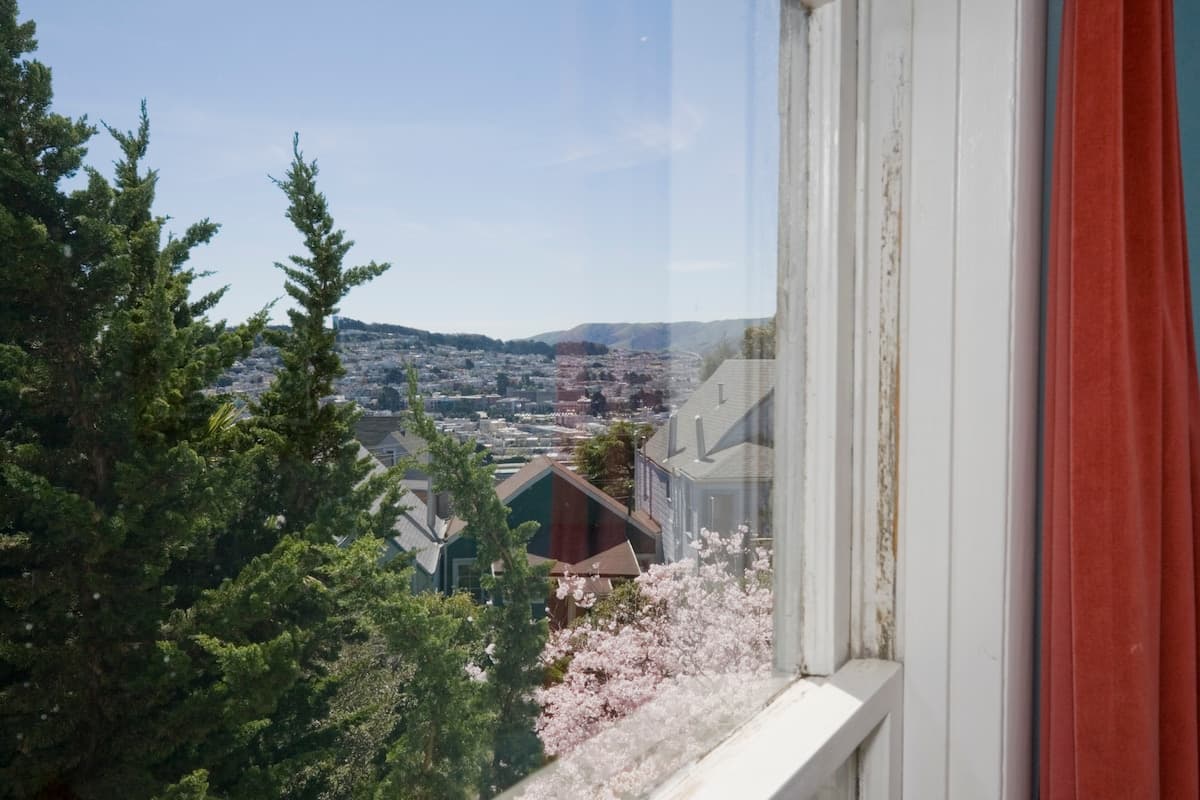 Private Bay-View Studio with Kitchenette - Photo 5