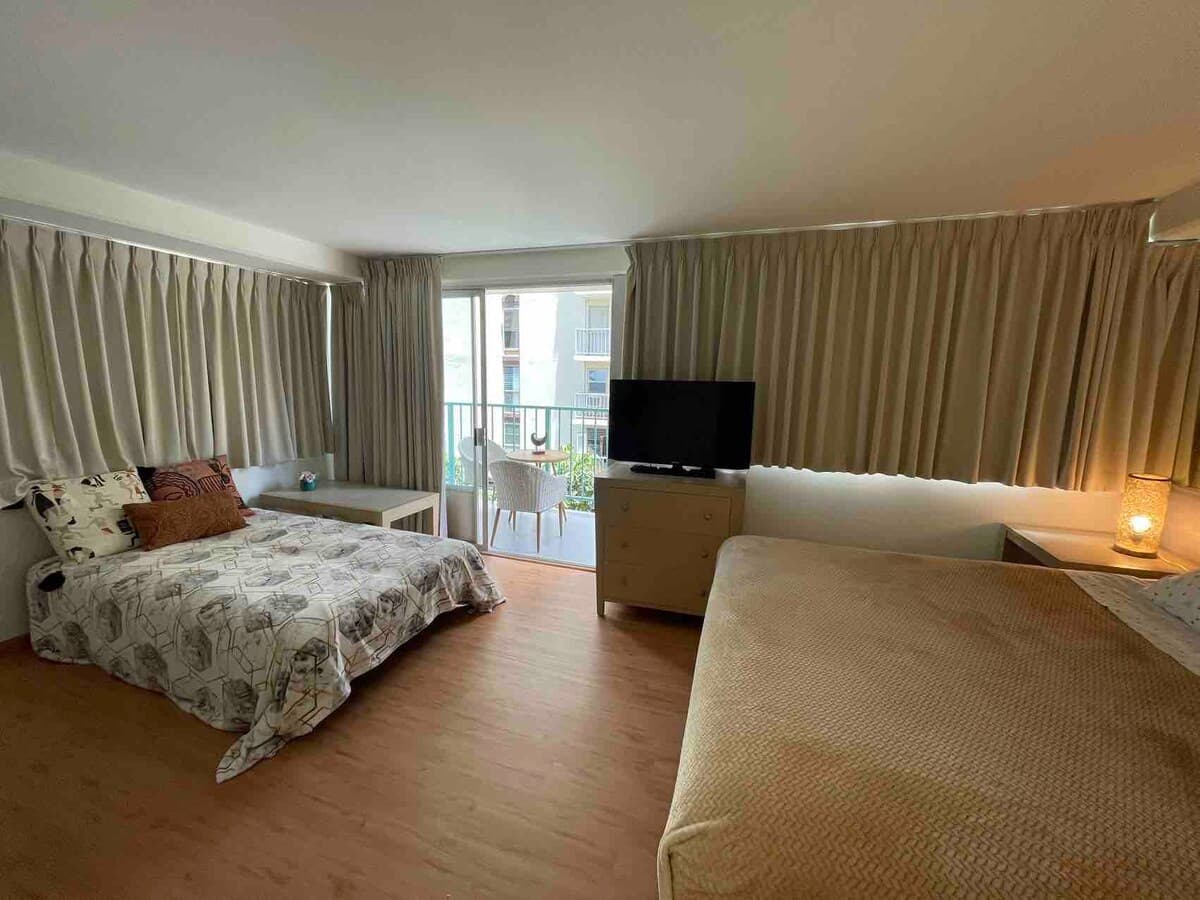 MangoGo 403/Cozy & Spacious New Room in Waikiki - Photo 2
