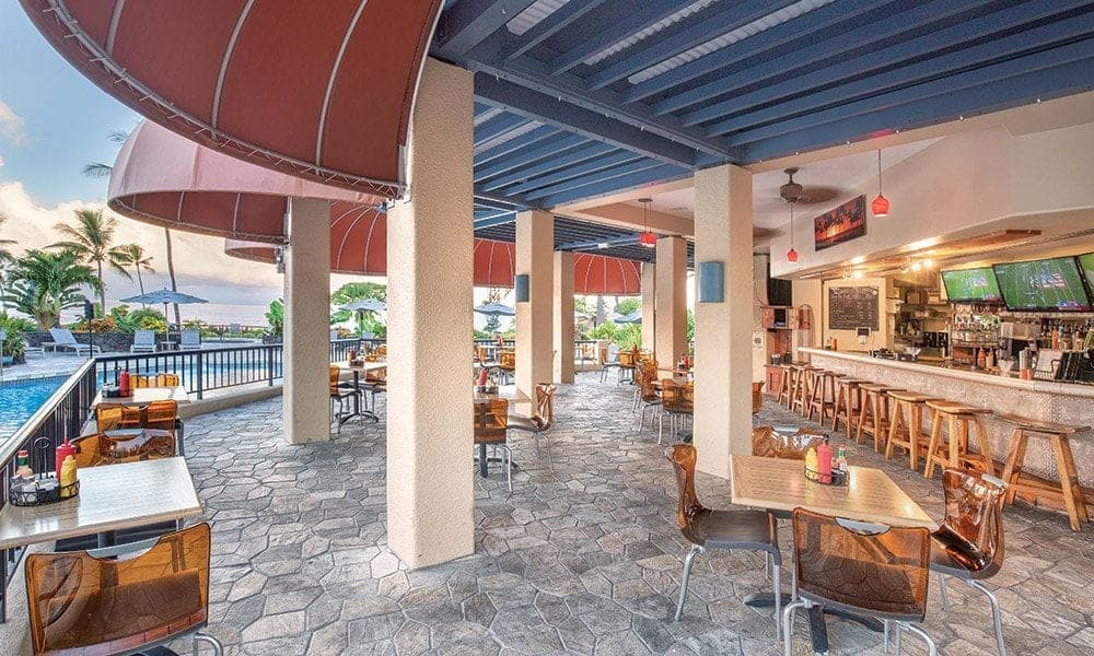 Condo in Kailua-Kona · ★4.5 · 2 bedrooms · 4 beds · 2 shared baths - Photo 5