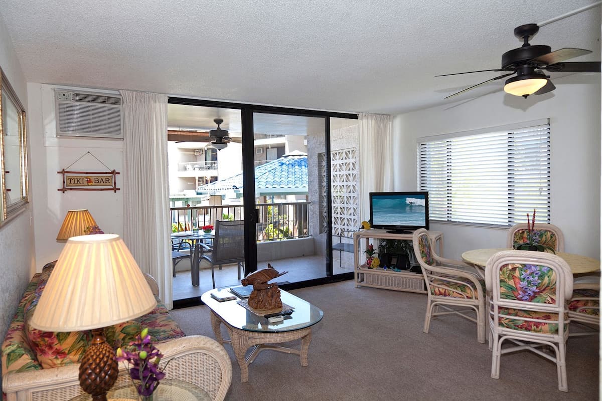 Condo in Kailua-Kona · ★4.67 · 1 bedroom · 1 bed · 1 bath - Photo 3