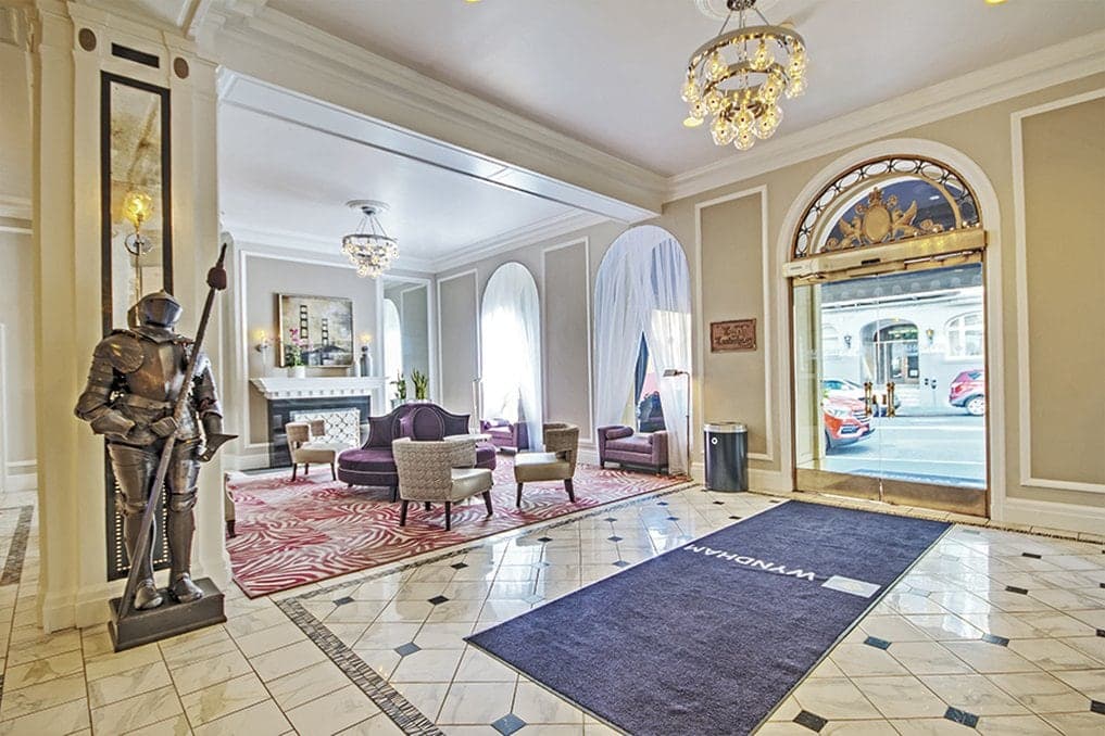 Famed San Francisco Resort by the Bay - Photo 4