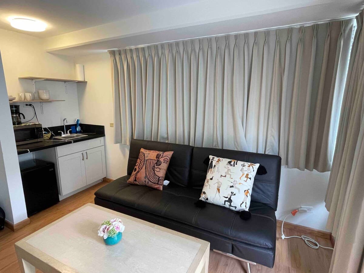 MangoGo 403/Cozy & Spacious New Room in Waikiki - Photo 5
