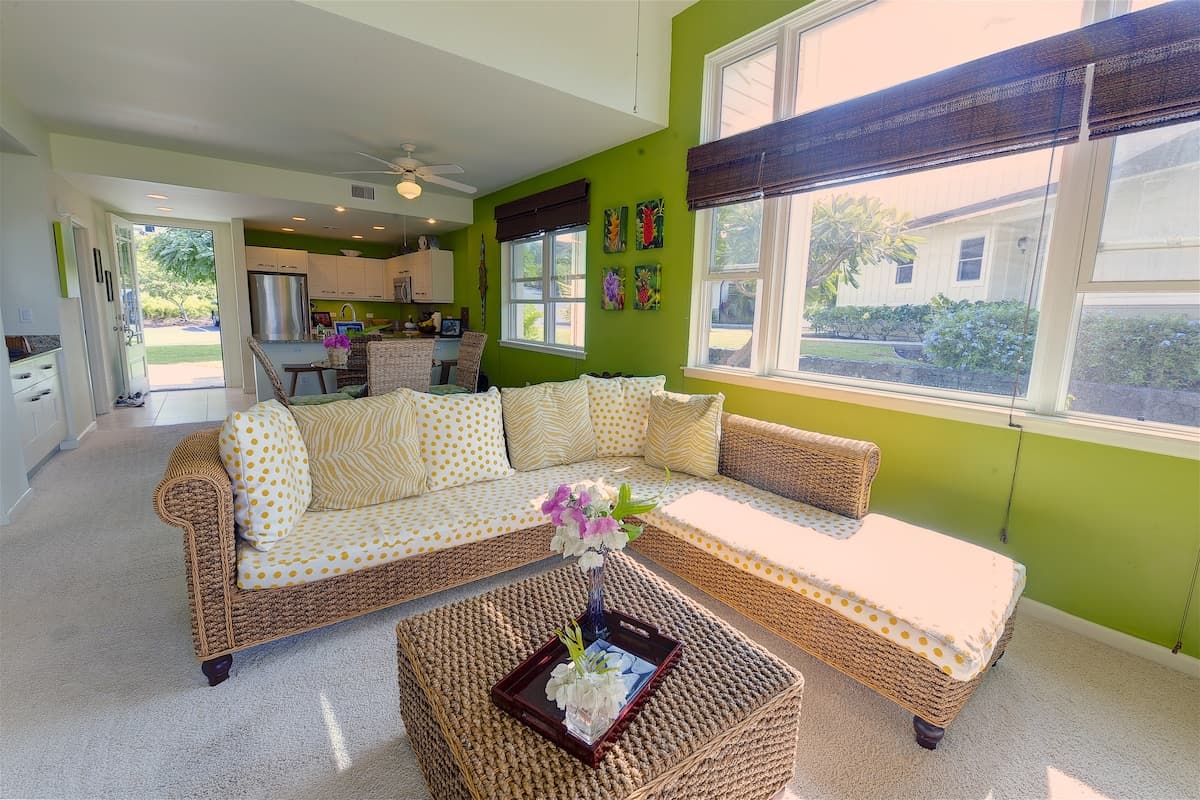 Townhouse in Kailua-Kona · ★4.79 · 3 bedrooms · 3 beds · 3 baths - Photo 2