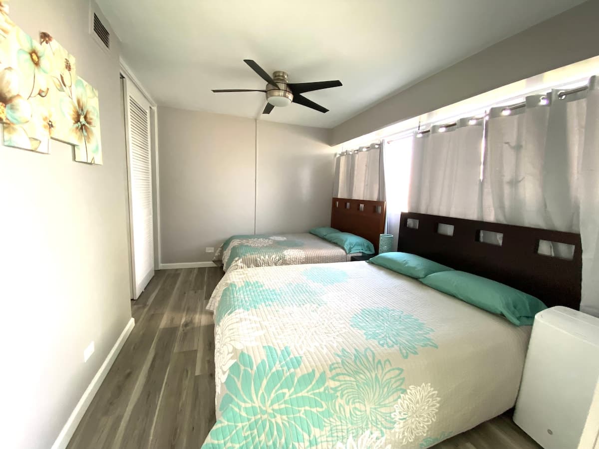 Waikiki 2 Bedroom Condo - Photo 5