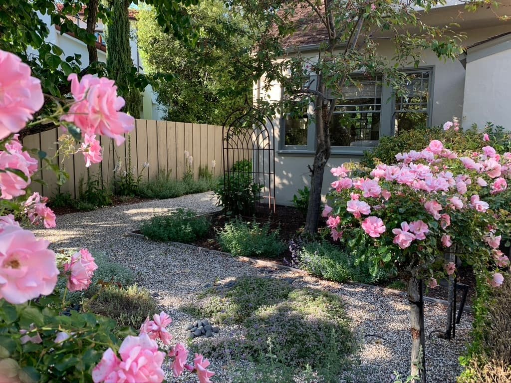 Charming 2-Level Home Near Stanford & Cal Ave - Photo 3