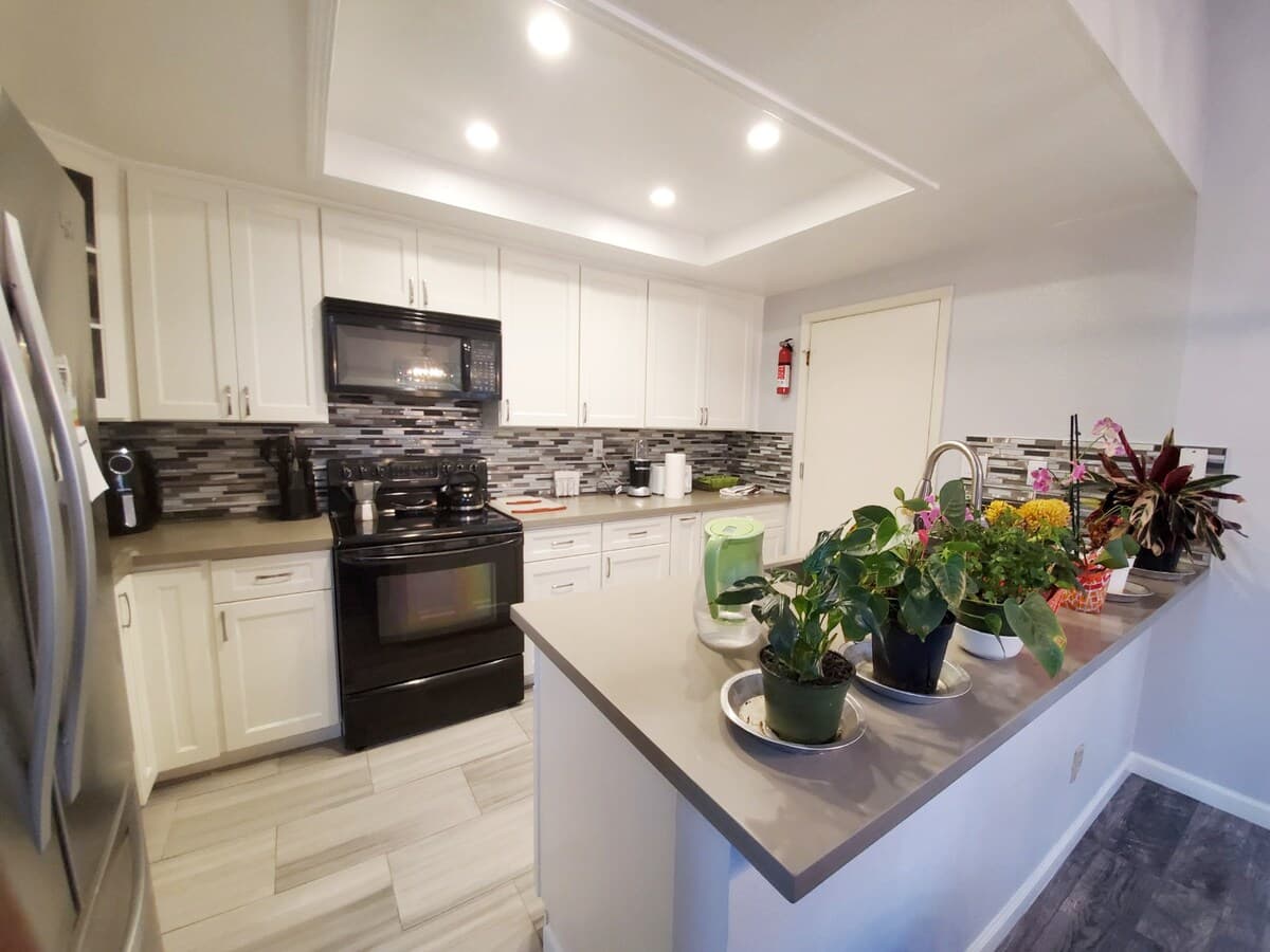 3BR Near Facebook & Google, No Pets/Smoking - Photo 4