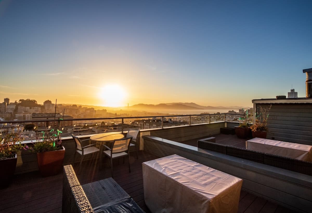Golden Gate Views from Living Room & Rooftop - Photo 1