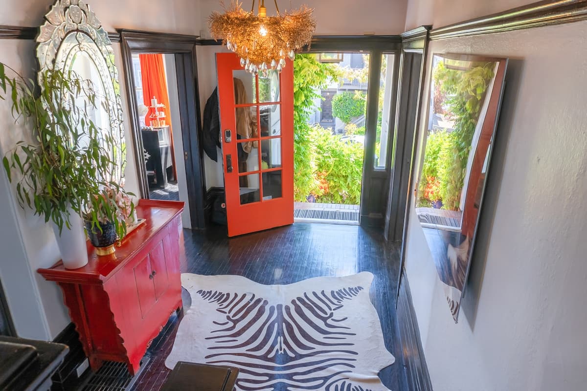 Edwardian Villa with Panoramic Views & Sauna - Photo 1