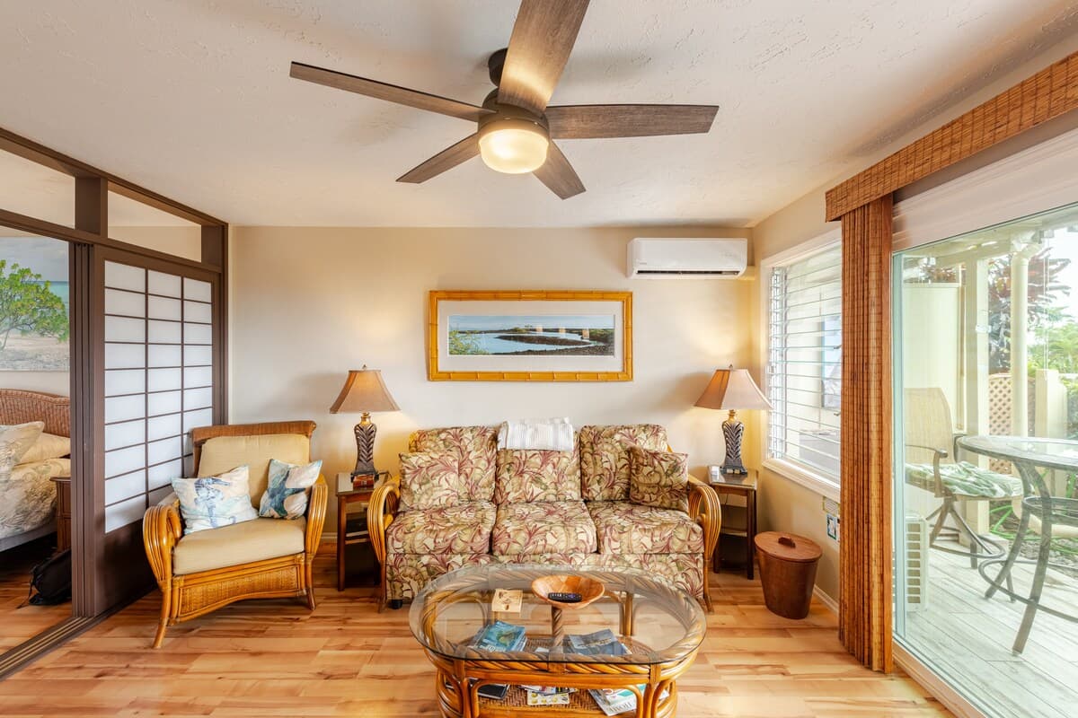 Condo in Kailua-Kona · ★4.94 · 1 bedroom · 2 beds · 1 private bath - Photo 5
