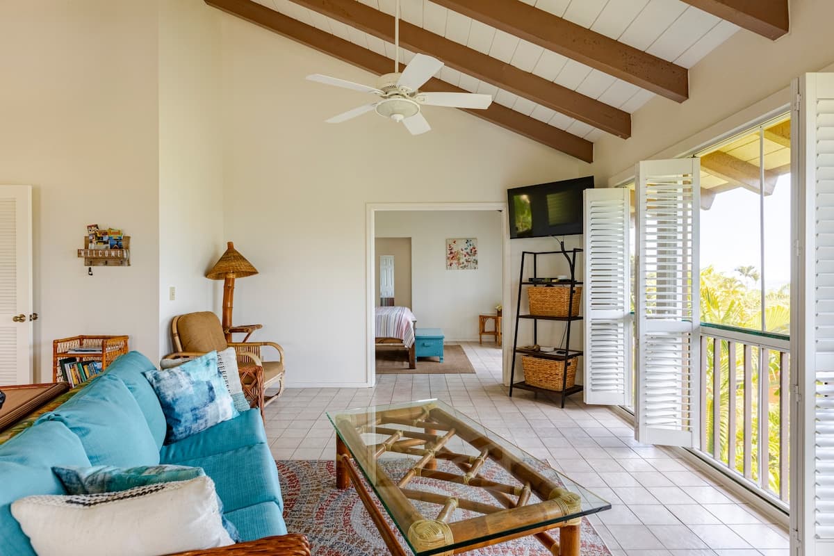 Location! Ocean views king bed walk to magic beach - Photo 4