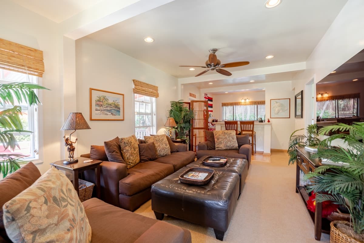 Home in Waimea · ★4.96 · 2 bedrooms · 2 beds · 1 bath - Photo 3